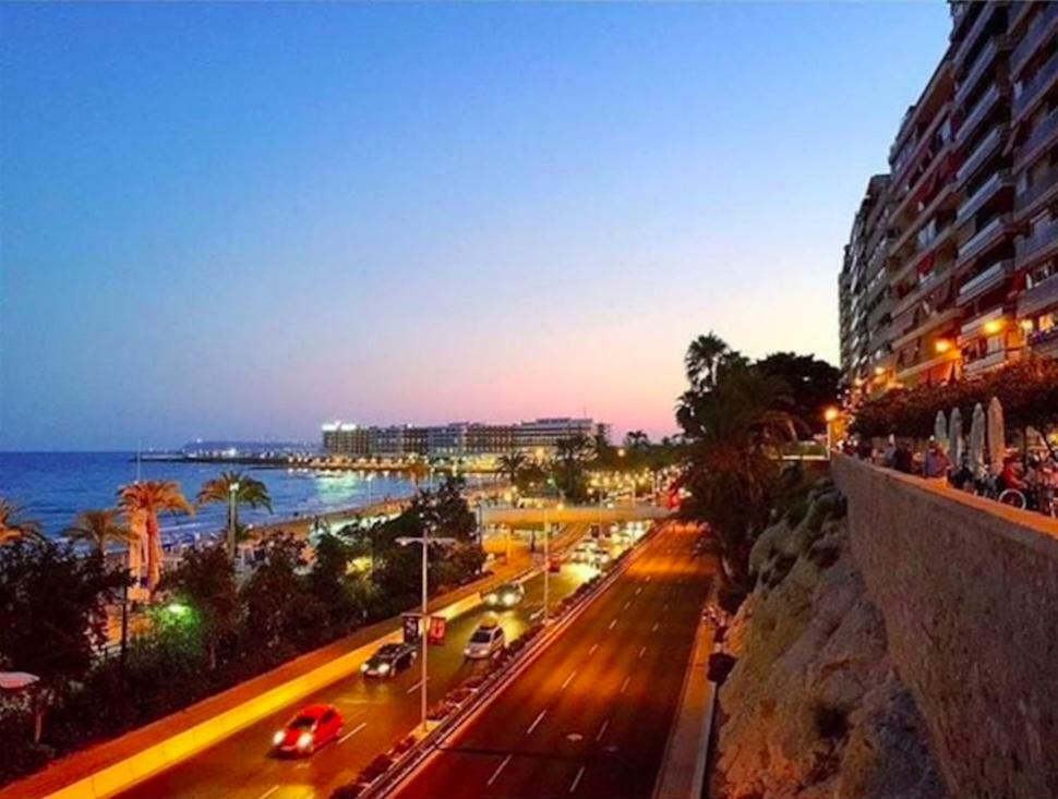 Lovely, New, Bright 3 Mins To Beach Apt 105 Sq Meters Alicante Buitenkant foto