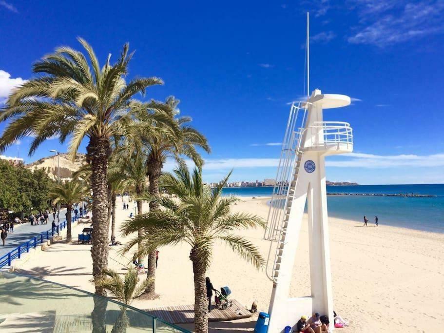 Lovely, New, Bright 3 Mins To Beach Apt 105 Sq Meters Alicante Buitenkant foto