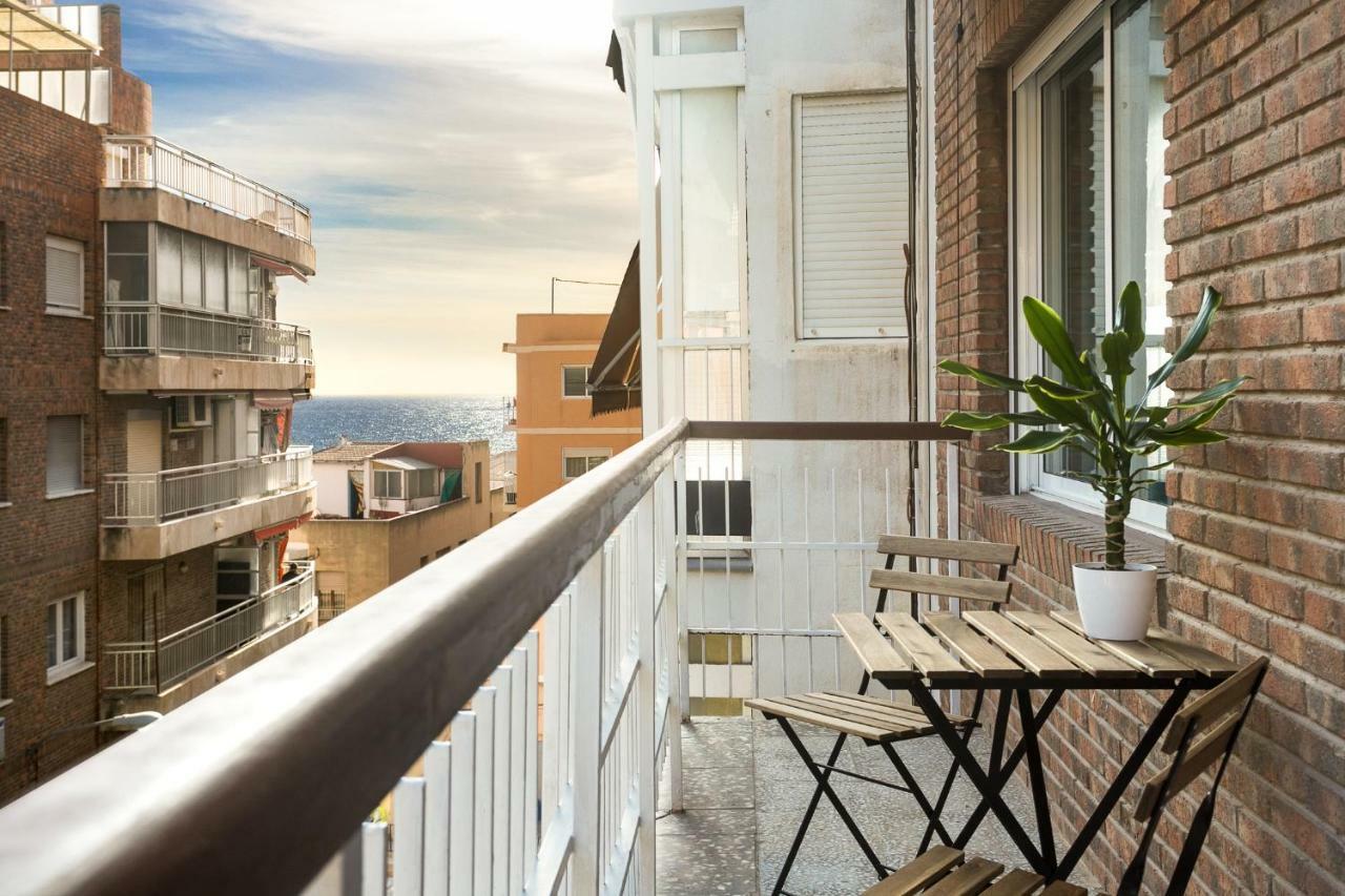Lovely, New, Bright 3 Mins To Beach Apt 105 Sq Meters Alicante Buitenkant foto